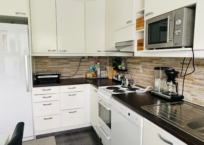 Avara, Ylellinen Kaksikerroksinen Huoneisto. *